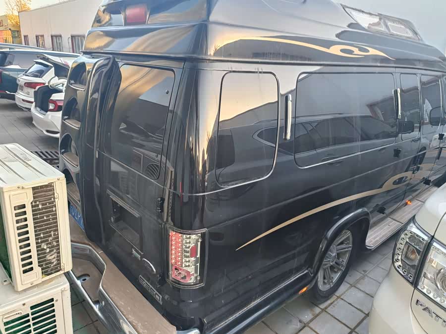 Ford E350 2015 #5 Ford E350 2015 car image #5