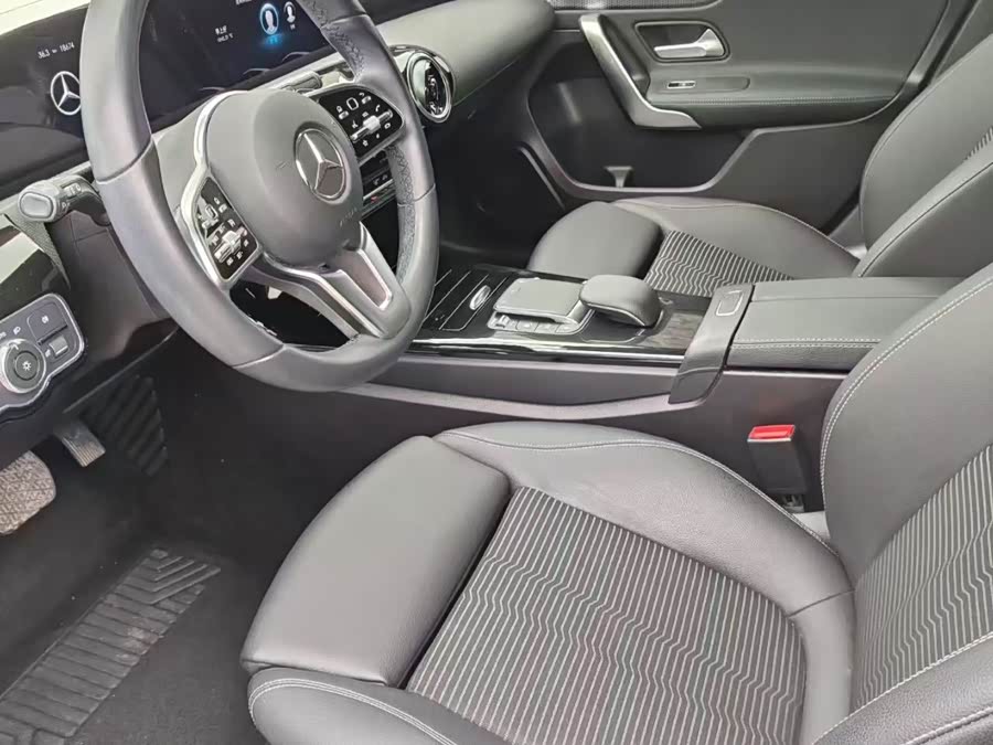 Mercedes-Benz A Class (Imported) 2020 #5 Mercedes-Benz A Class (Imported) 2020 immagine di auto #5