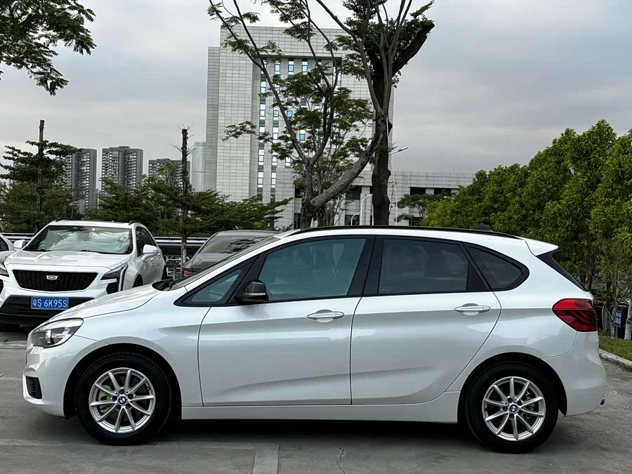 BMW 2 Series Tourer 2017 #5 BMW 2 Series Tourer 2017 imagem de carro #5