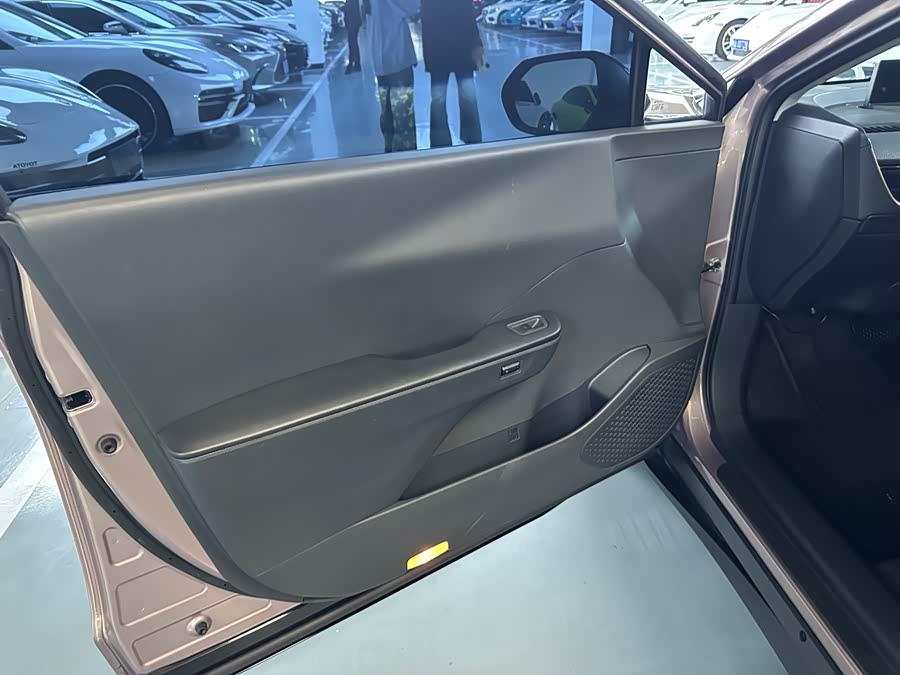 BYD e1 2023 immagine di auto #5