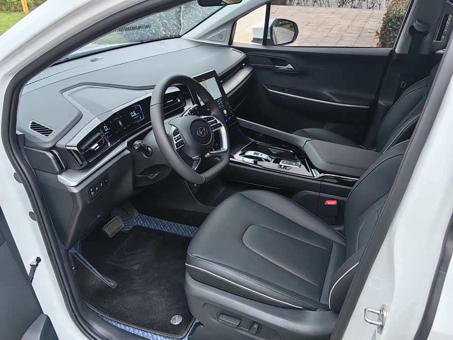 Hyundai Custo 2025 #5 Hyundai Custo 2025 car image #5