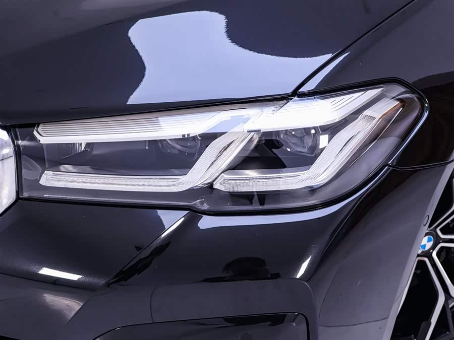 BMW 5 Series 2023 car image #5
