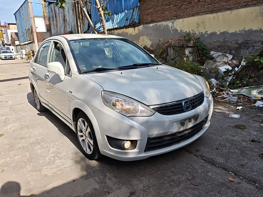 Suzuki Liana A6 2015 immagine di auto #5