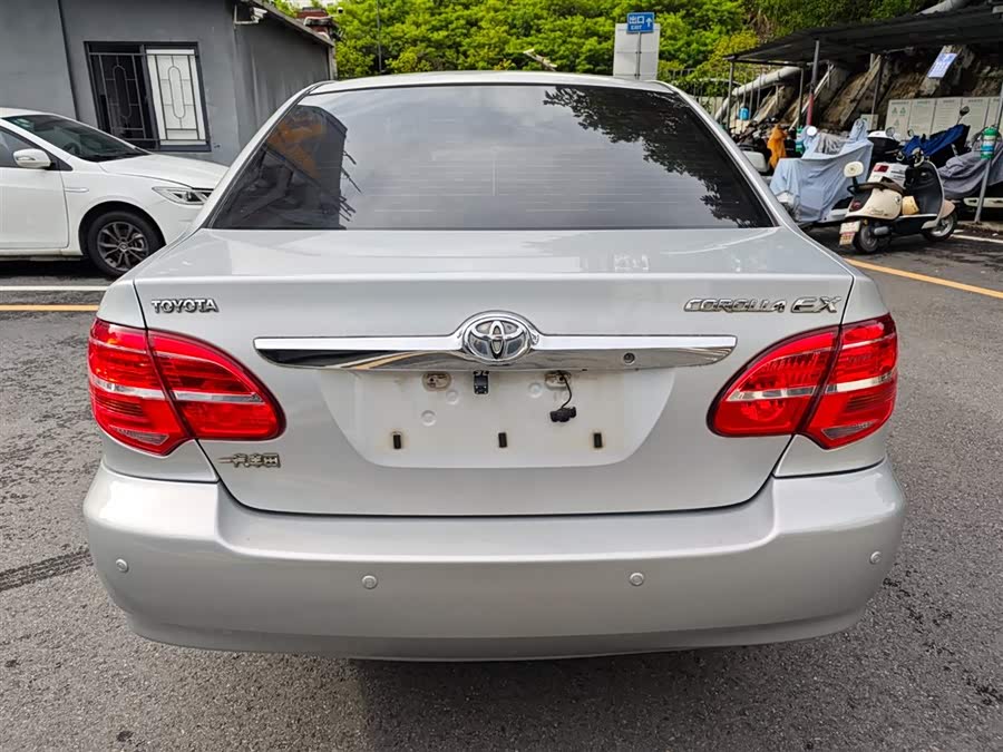 Toyota Reiz 2013 immagine di auto #5