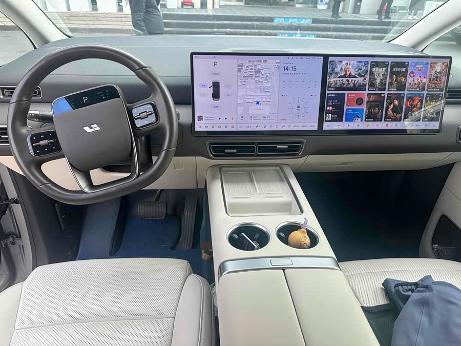 理想汽车 理想MEGA 2024 汽车图片 #5