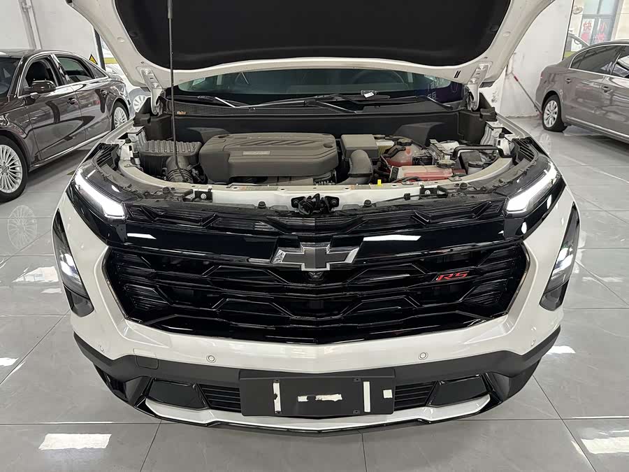 Chevrolet Equinox Plus 2025 car image #5