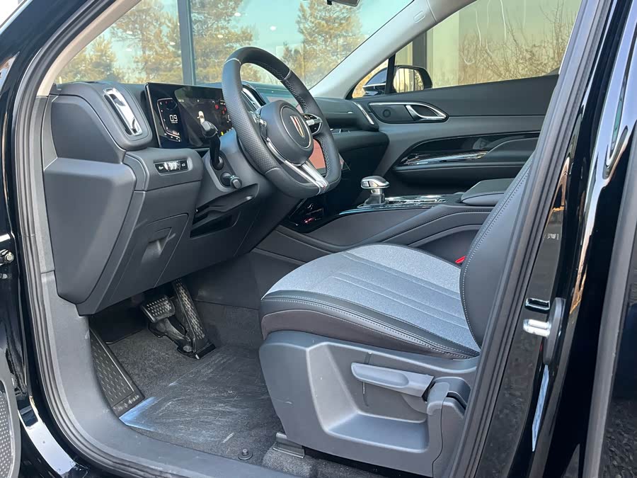 HongQi HS3 2024 car image #5