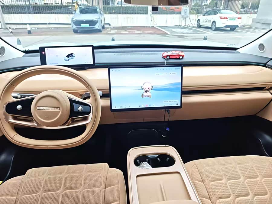 Exceed Stellar Era ET 2025 car image #5