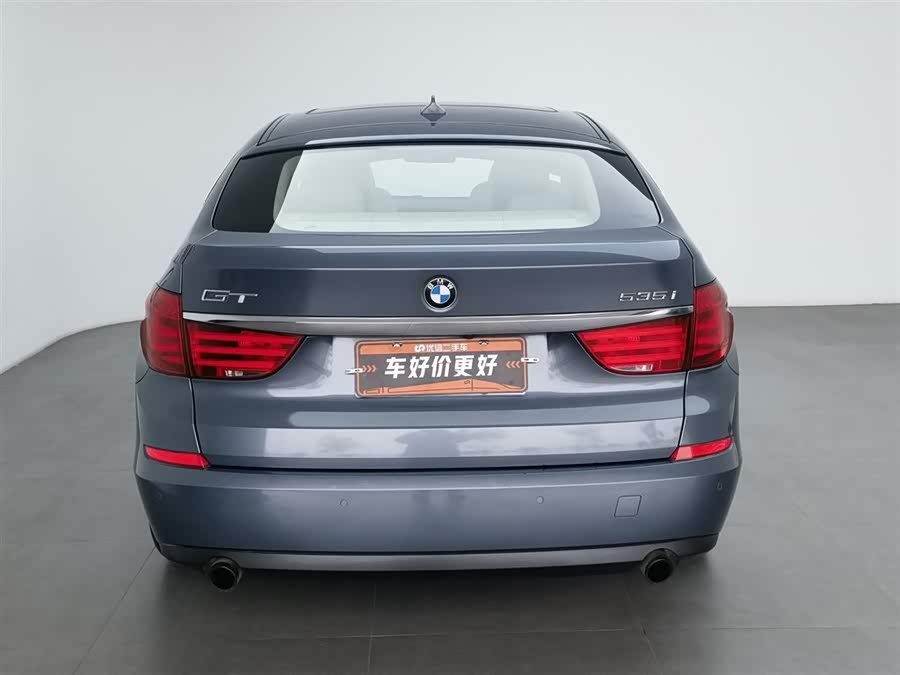 BMW 5 Series GT 2013 immagine di auto #5