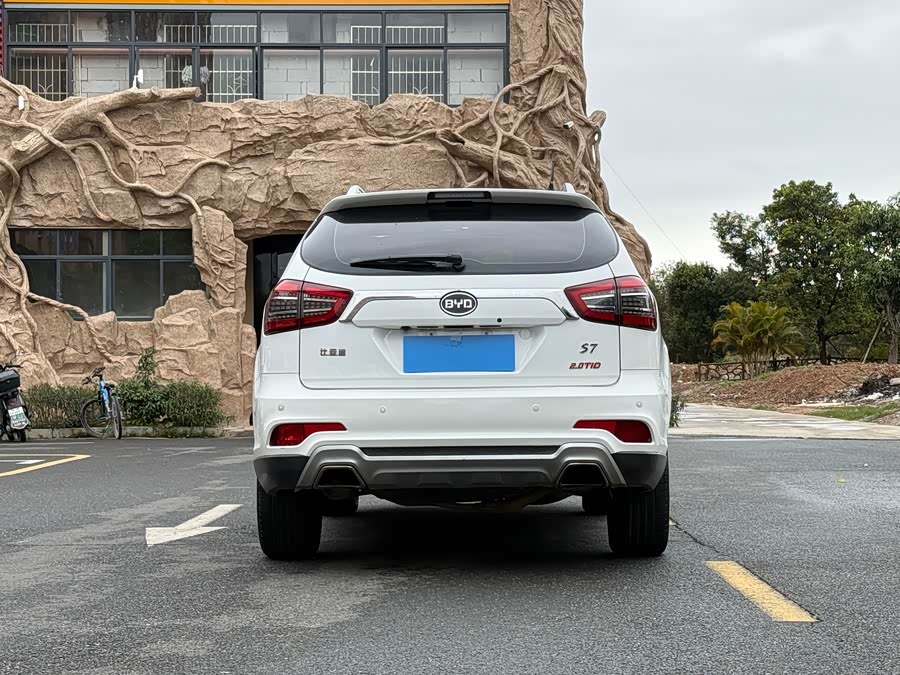 BYD S7 2018 #5 BYD S7 2018 car image #5