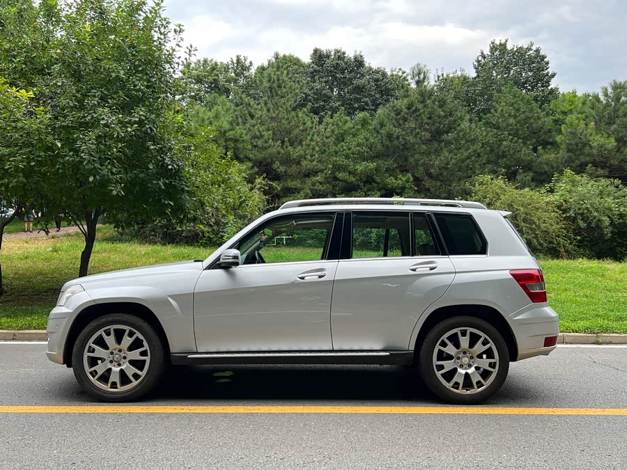 Mercedes-Benz GLK Class (Imported) 2010 car image #5