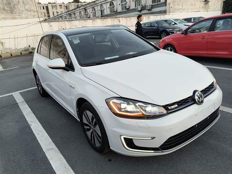 Volkswagen Golf Pure Electric 2020 #5 Volkswagen Golf Pure Electric 2020 image de voiture #5