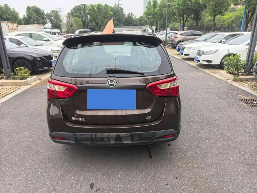 Suzuki Liana A6 2015 immagine di auto #5