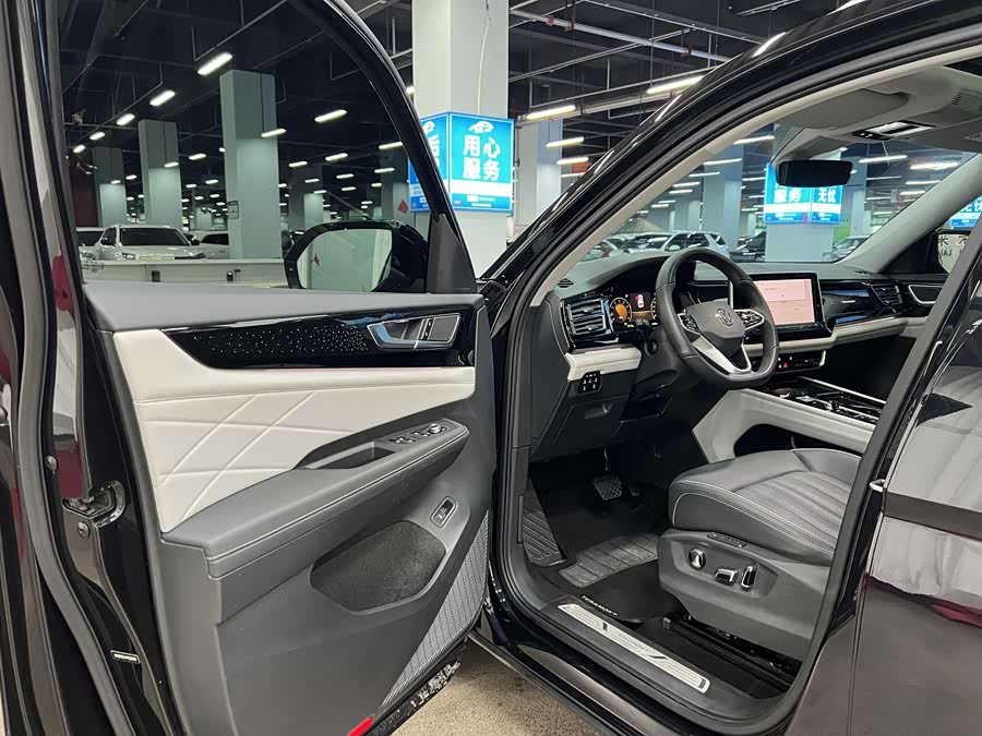 Volkswagen Teramont 2024 car image #5