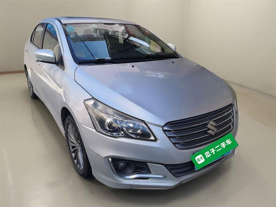 Suzuki Ciaz 2015 изображение автомобиля #5