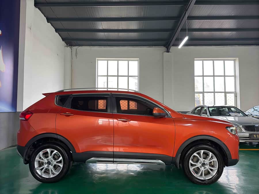 Haval H2s 2016 car image #5