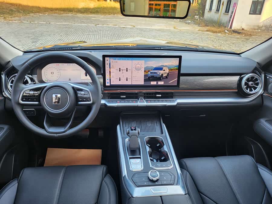 Tank 400 New Energy 2025 #5 Tank 400 New Energy 2025 car image #5