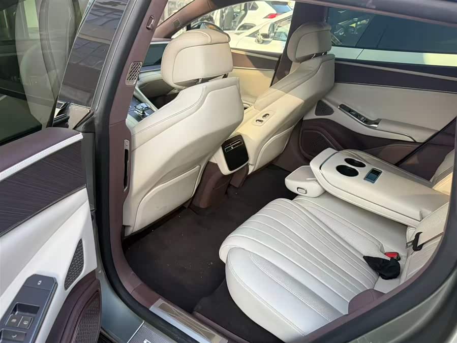 Denza Z9GT 2024 #5 Denza Z9GT 2024 car image #5