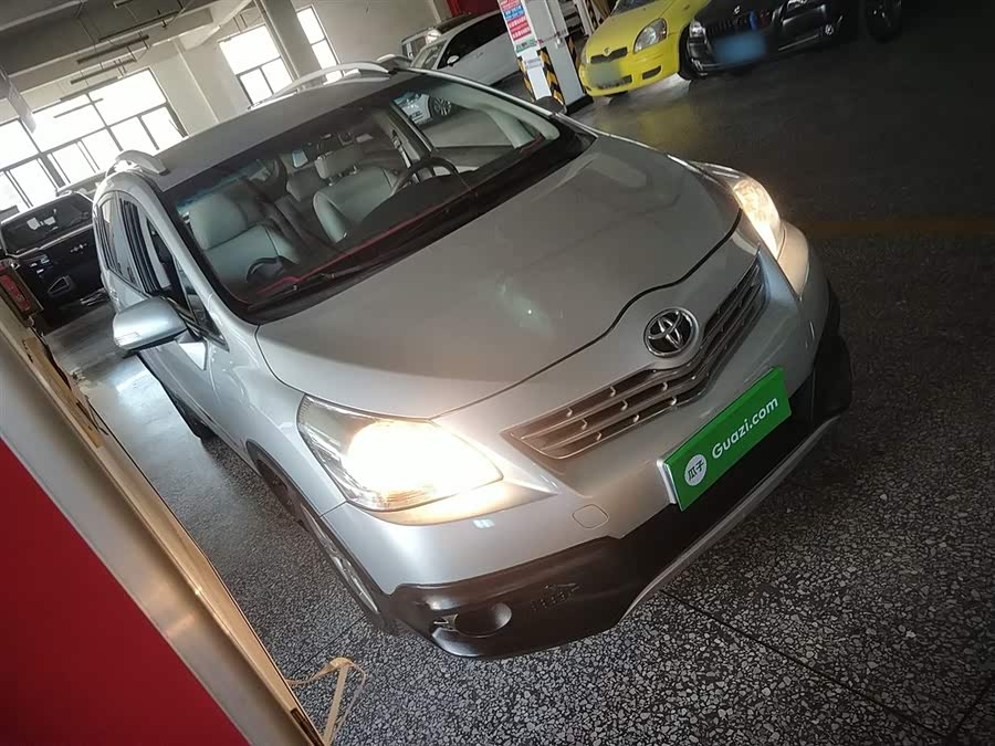 Toyota Reiz 2015 immagine di auto #5