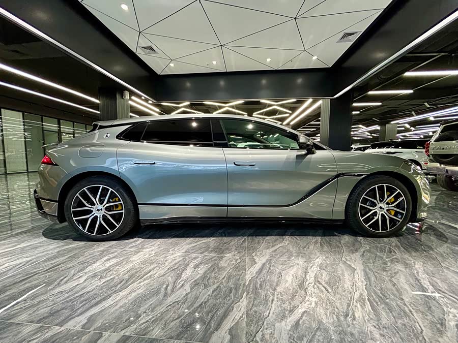 Denza Z9GT 2024 car image #5