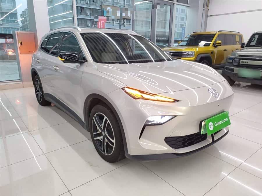 MG ES5 2024 car image #5