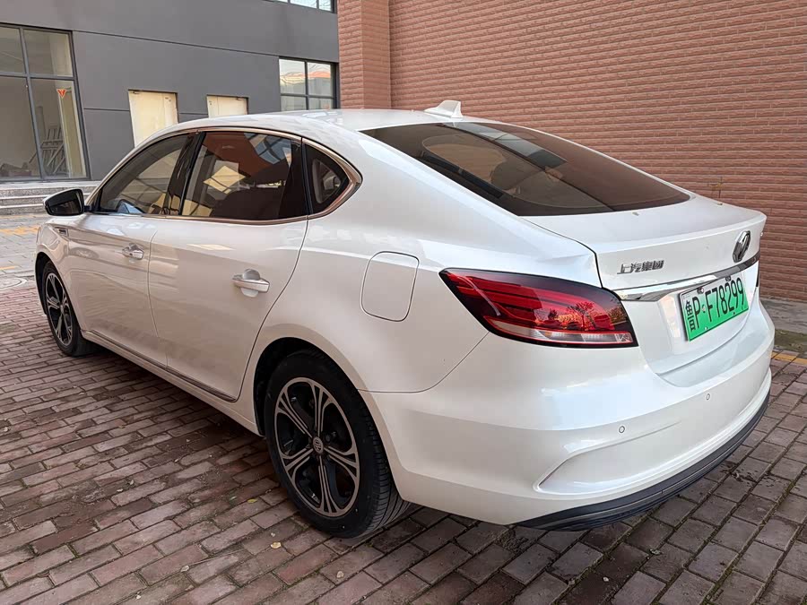 MG 6 New Energy 2019 immagine di auto #5