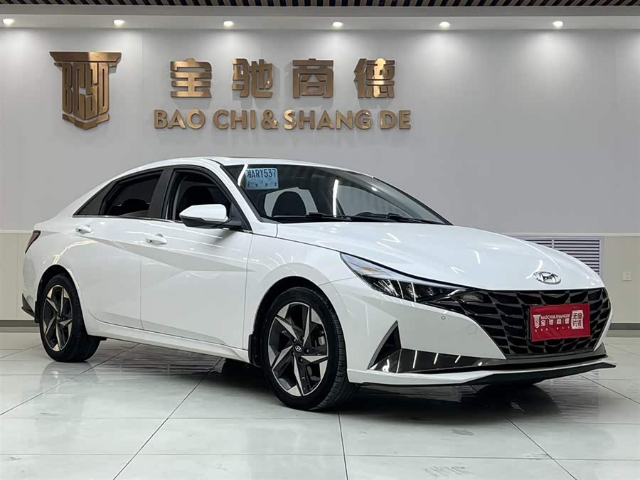 Hyundai Elantra 2023 imagen de coche #5