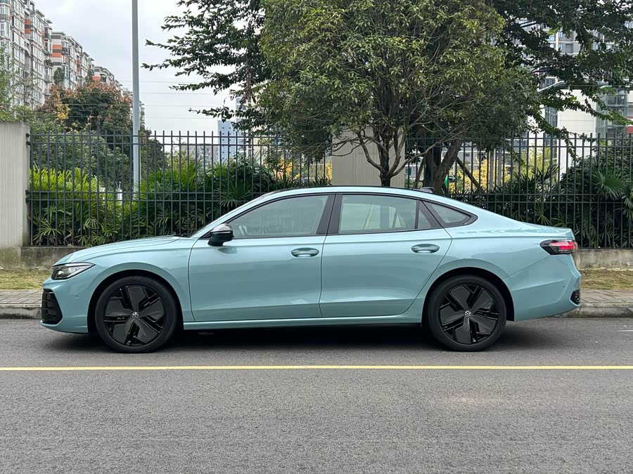 Volkswagen Passat 2024 изображение автомобиля #5