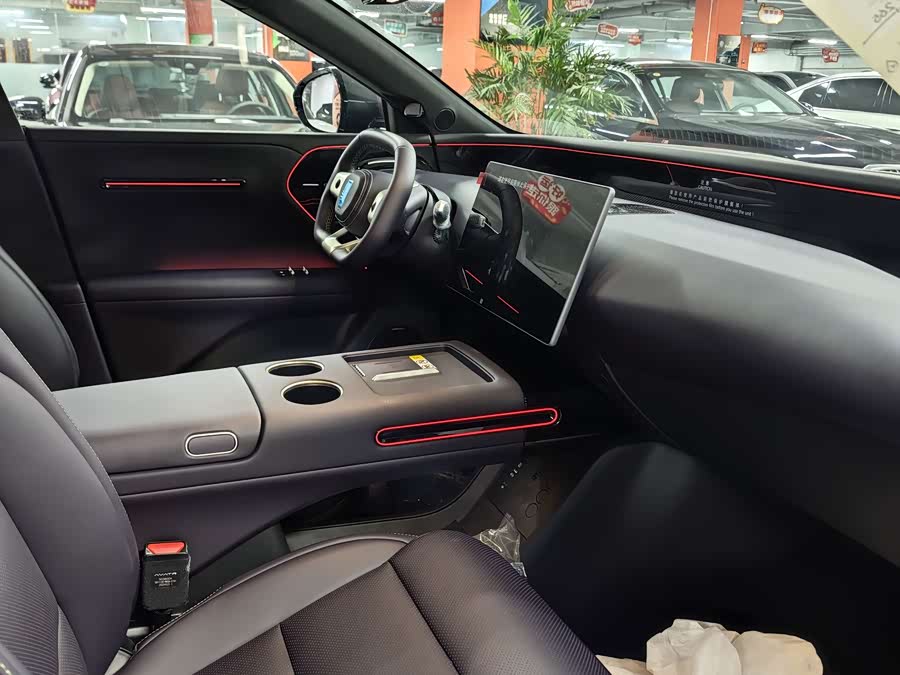 阿维塔 阿维塔07 2025 汽车图片 #5