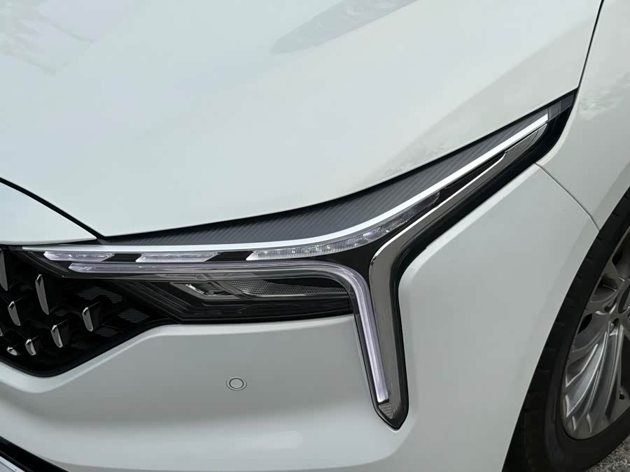 2023 car image #5