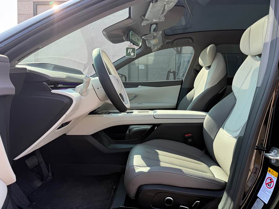 Deepal L07 2025 immagine di auto #5