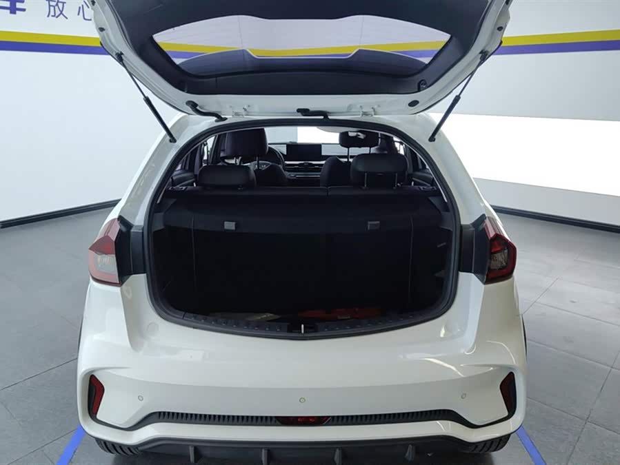 GEELY Vision X3 2021 car image #5