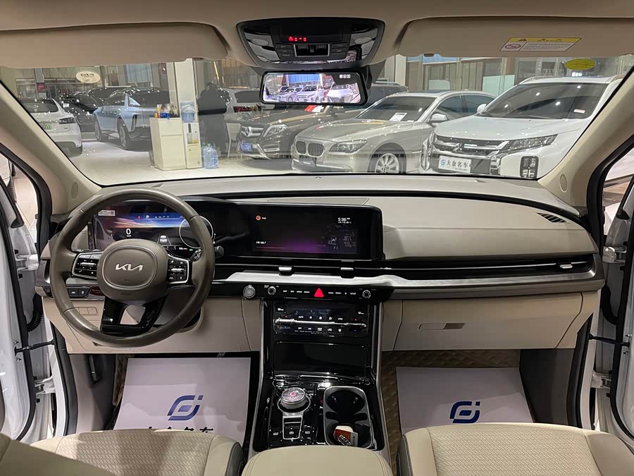 Kia Carnival 2021 image de voiture #5