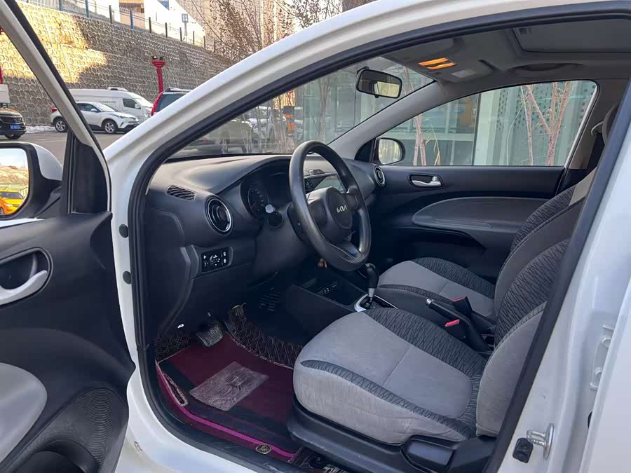 Kia Pegas 2021 صورة سيارة #5