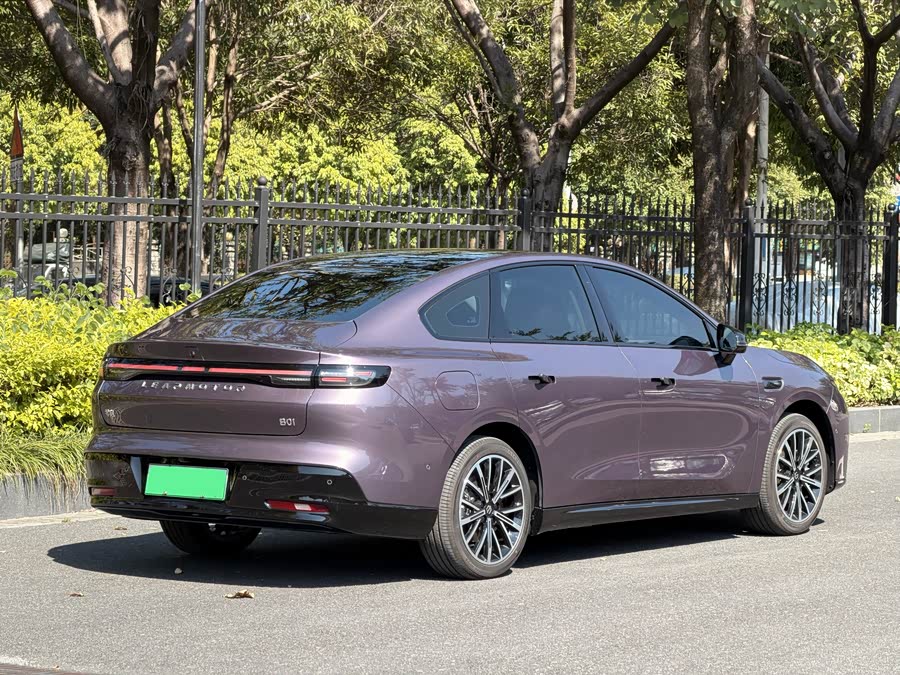 零跑汽车 零跑B01 2025 汽车图片 #5