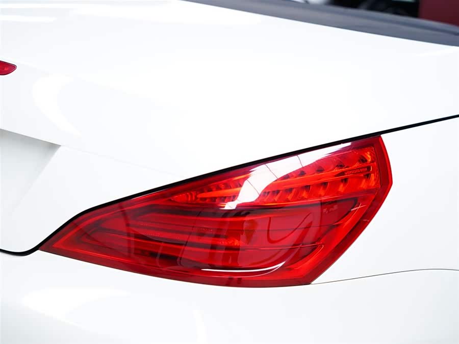 Mercedes-Benz SL Class 2017 car image #5