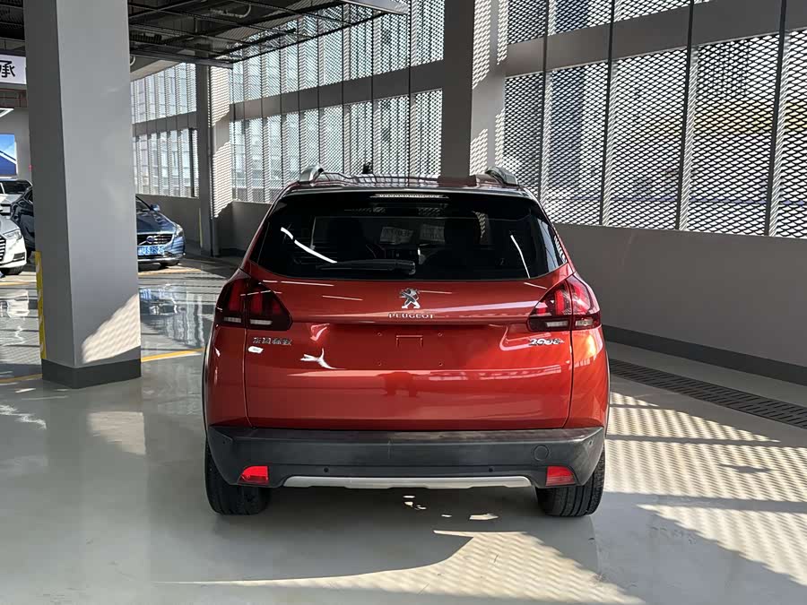 Peugeot 2008 2018 image de voiture #5