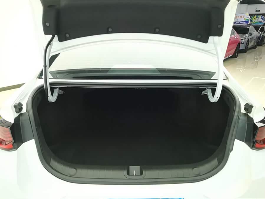 GEELY Emgrand L 2022 car image #5