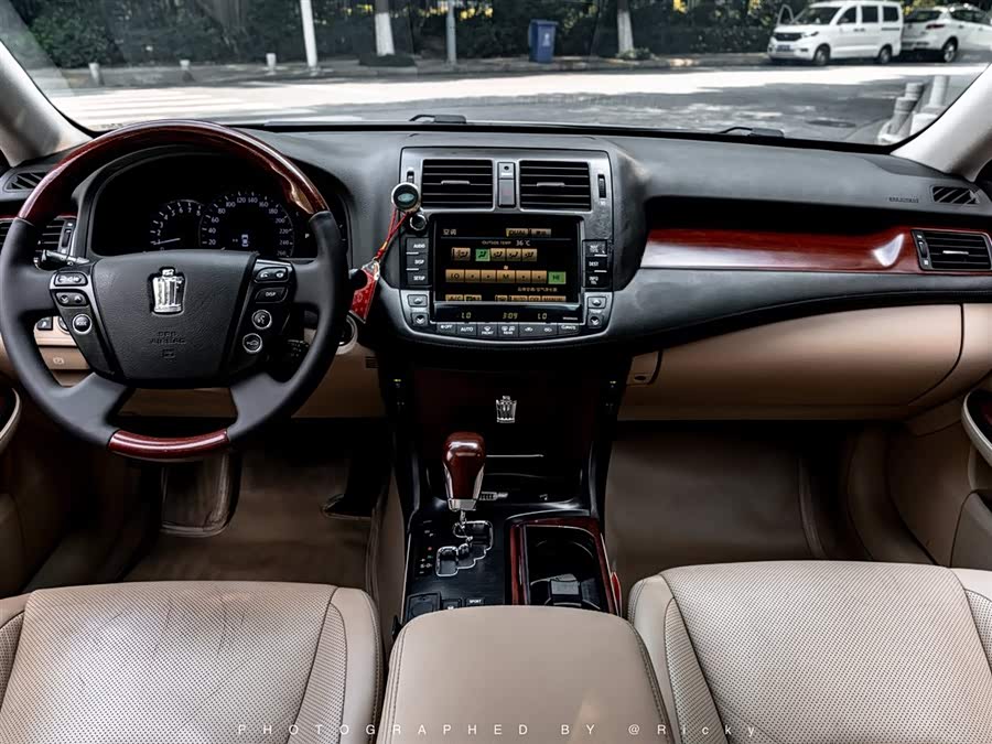 丰田 皇冠 2009 汽车图片 #5