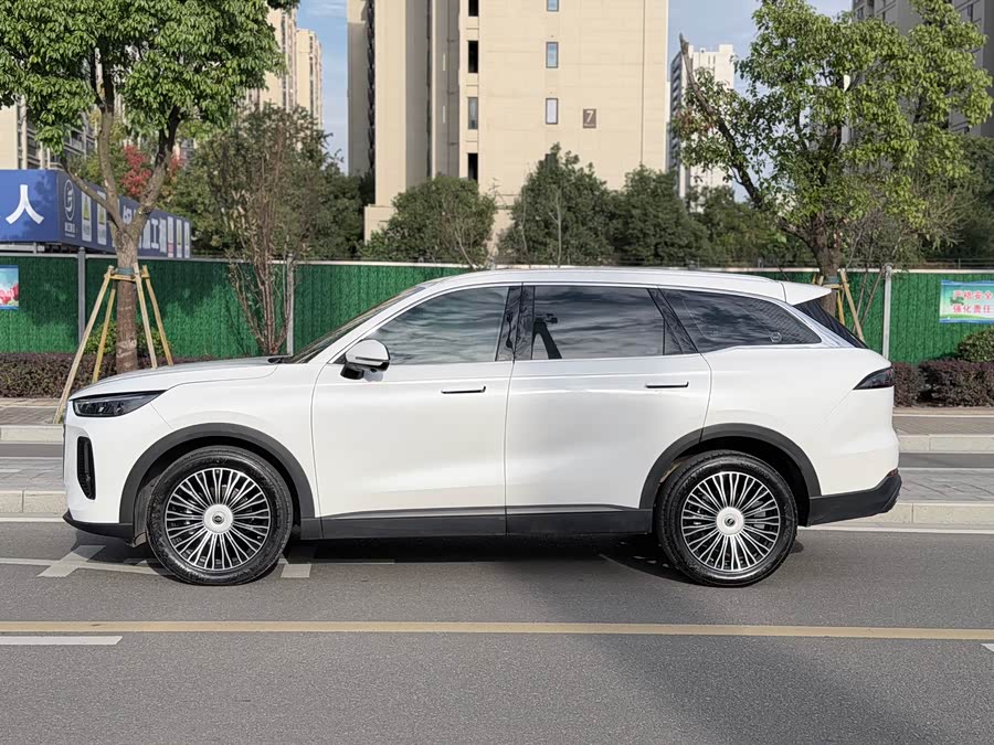 Chery Tiggo8L 2025 car image #5