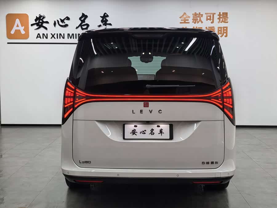 GEELY 2024 car image #5