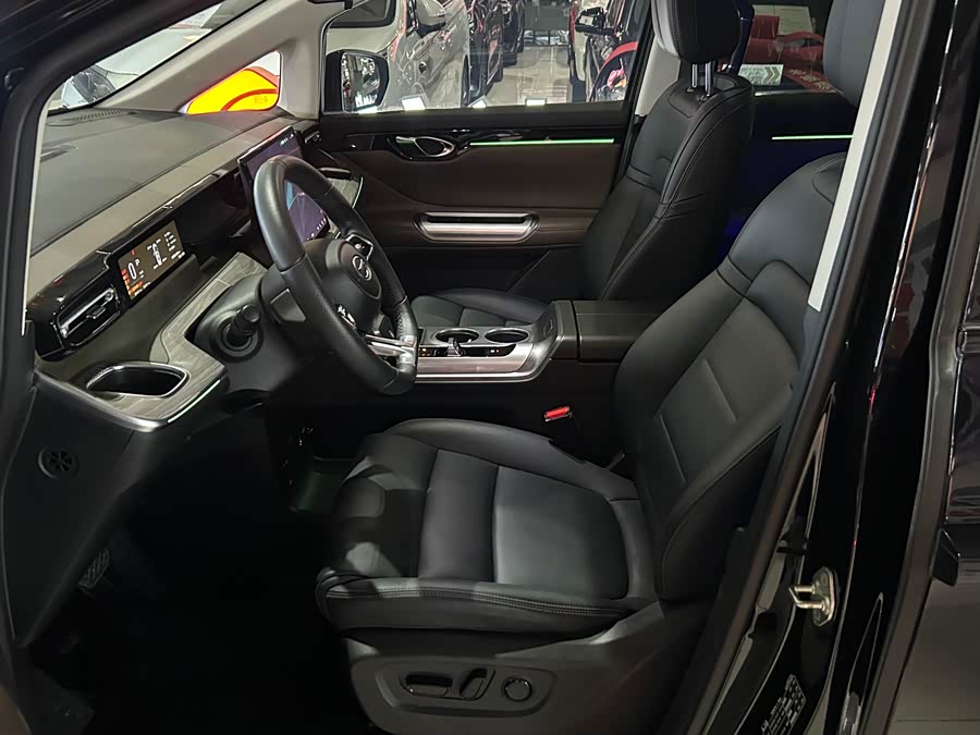 GAC Trumpchi E8 New Energy 2023 car image #5