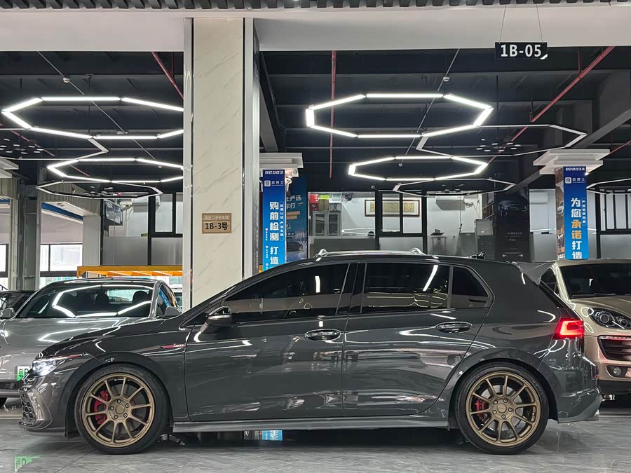 Volkswagen GolfGTI 2022 car image #5