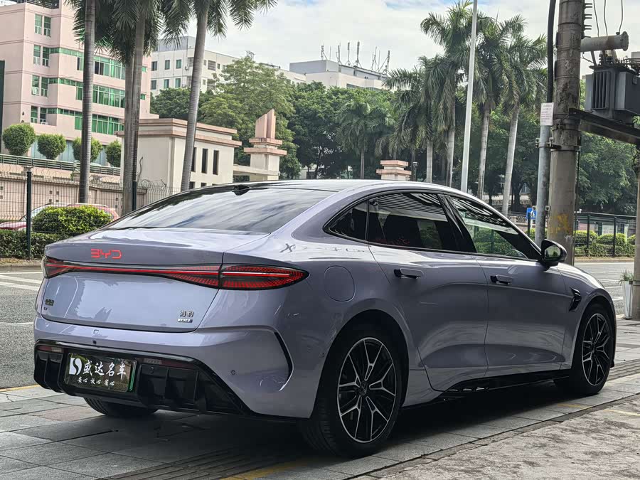 BYD Seal 2025 car image #5