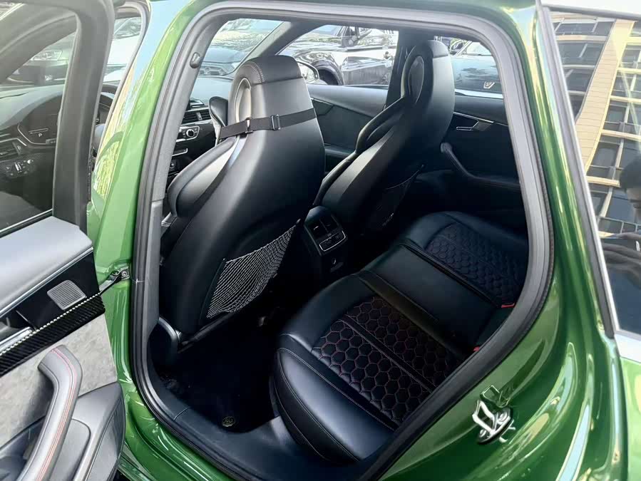 Audi RS 4 2021 car image #5