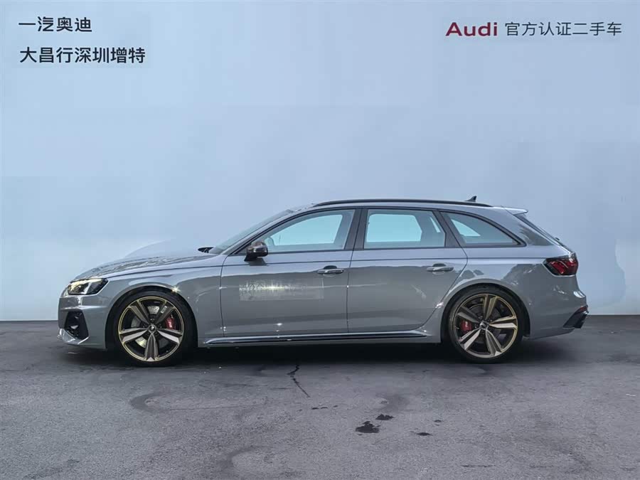 Audi RS 4 2023 immagine di auto #5