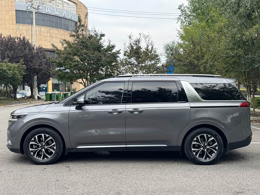 Kia Carnival 2022 immagine di auto #5