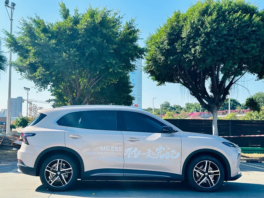 MG ES5 2024 #5 MG ES5 2024 car image #5