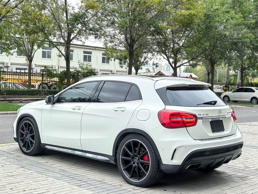 Mercedes-Benz GLA AMG 2015 car image #5
