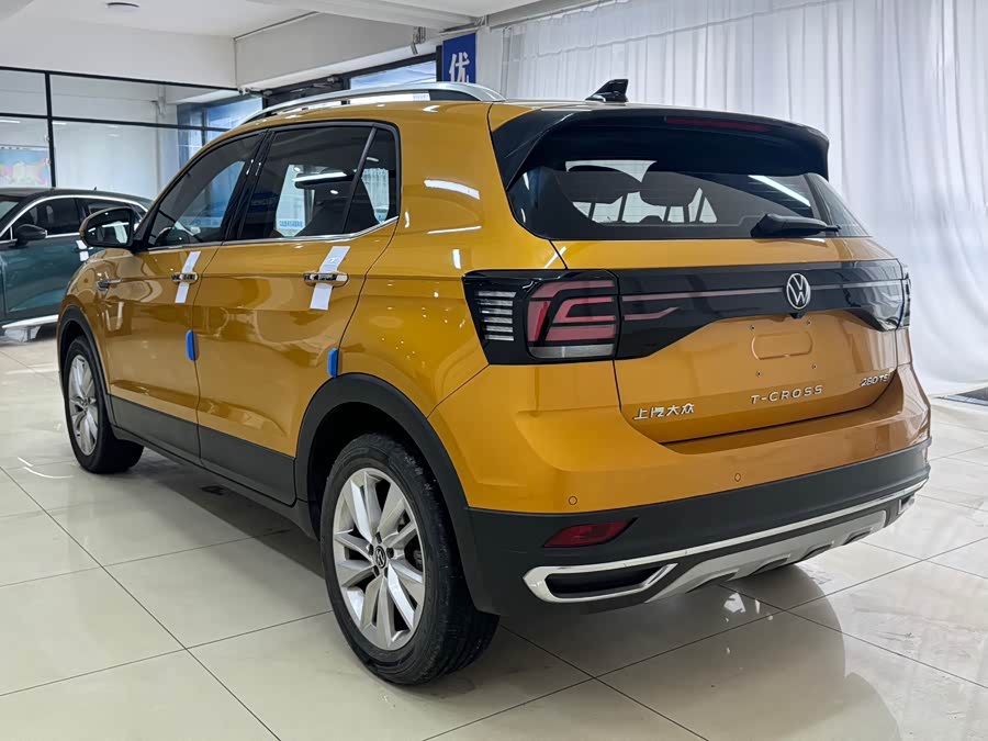 Volkswagen T-Cross 2021 #5 Volkswagen T-Cross 2021 car image #5